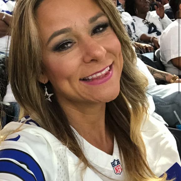 Meet your Posher, Lisa - Picture 1 of 1